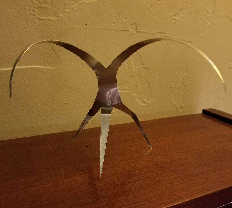 Double Cantilever Arch on Tripod
